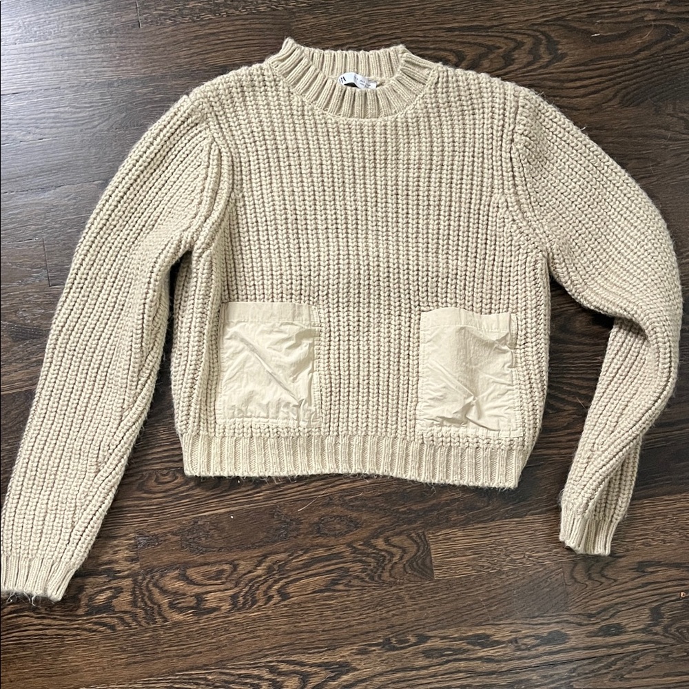 Zara Chunky Knit Pockets Crewneck Sweater in Khaki, size S